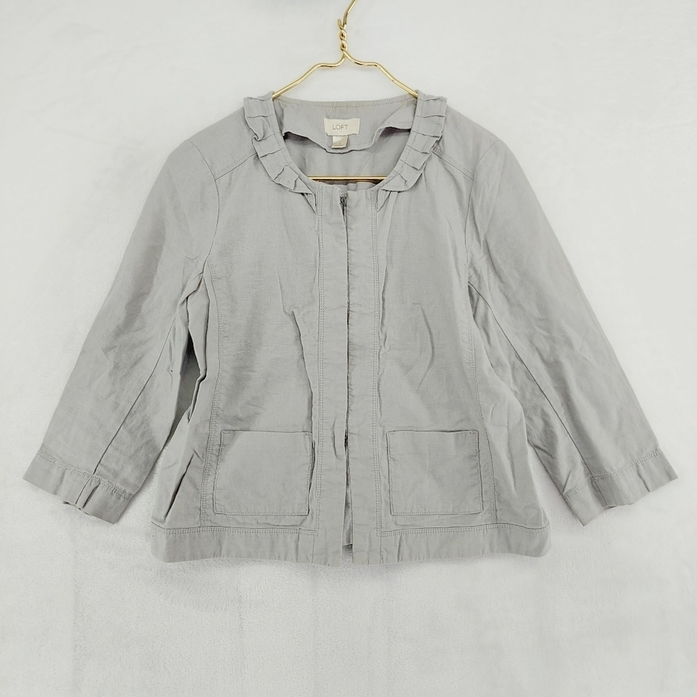 Loft Gray Line Blend Hook Eye Closure-Front 3/4 Sleeve Ruffle Neck Blazer P6153